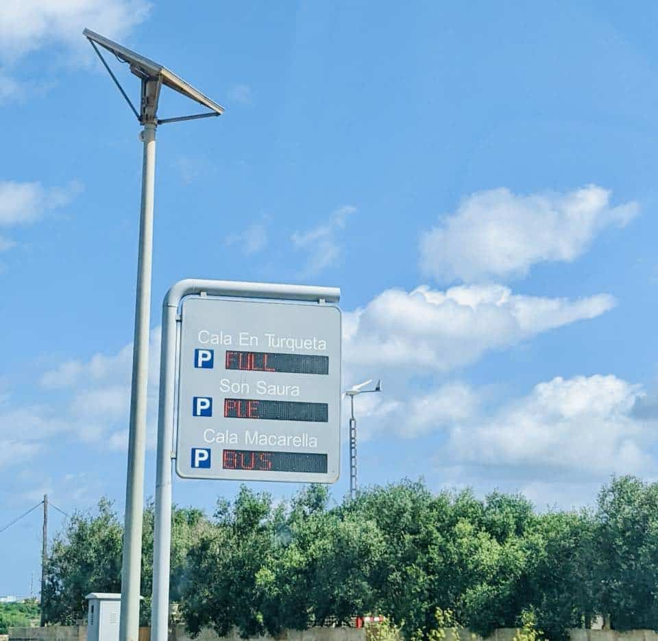 panneau parking cala turqueta