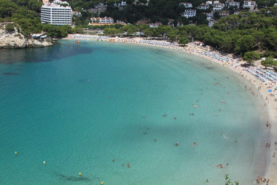 La plage de Cala Galdana est superbe