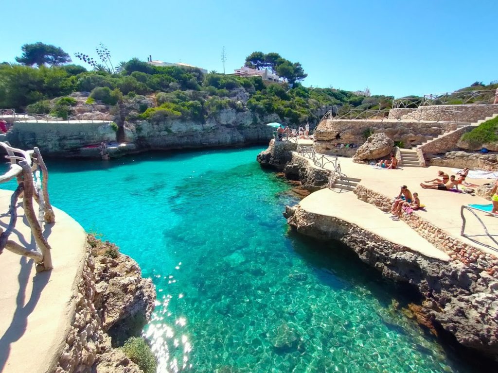 Cala En Brut ou Cala n Brut Minorque A Vous Les Plongeons 