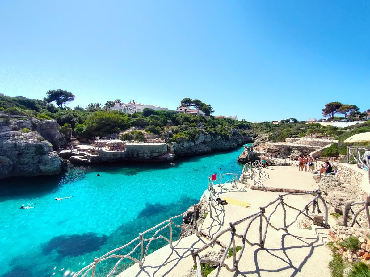 Cala En Brut ou Cala n Brut Minorque A Vous Les Plongeons 