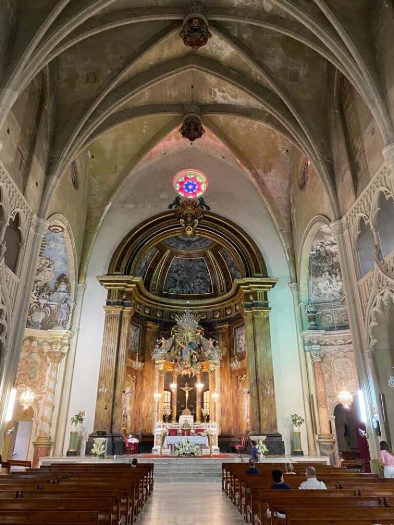 Eglise Santa Maria Mahon