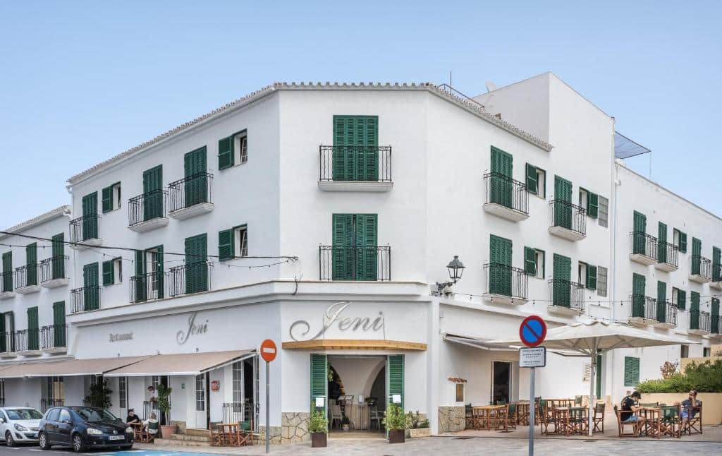 Hotel Jeni & Restaurant, hôtel 3 étoiles à Es Mercadal, Minorque