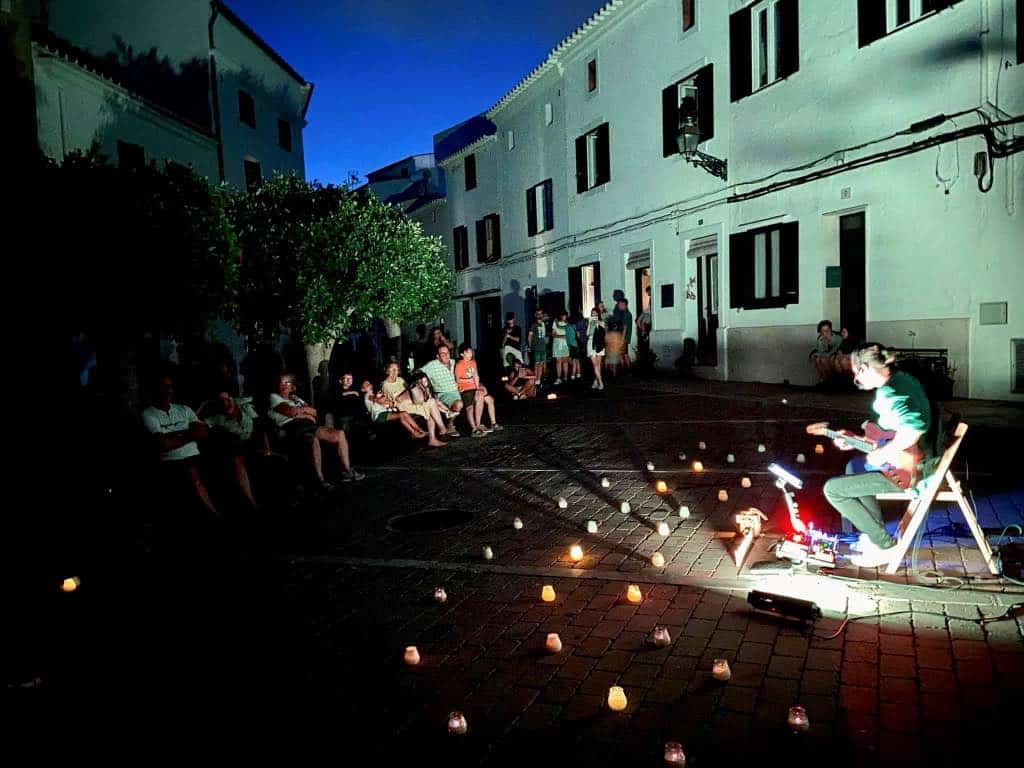 Nit Amb Candela Alaior