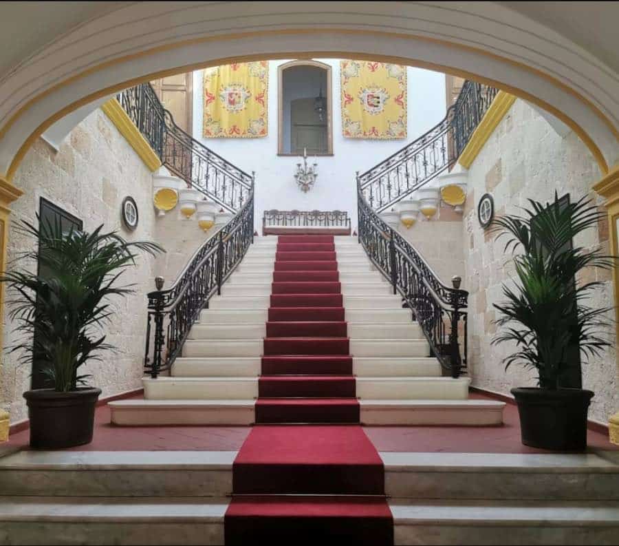 Entr E Palau Torre Saura