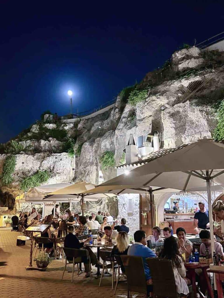 cales fonts es Castell